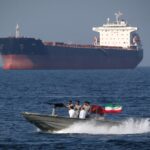 После бомбардировки США: Иран полностью перекрыл Ормузский пролив