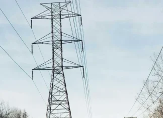 На лівобережжі Херсонщини повністю знеструмлена низка громад