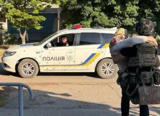 Російський дрон переслідував евакуаційний маршрут: з Херсонщини вивезли літню жінку з донькою