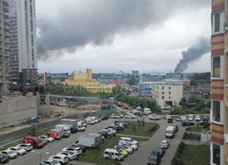 Дроны нанесли удары по Москве и Московской области: в Гуково горит нефтебаза (видео)