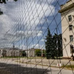 У Херсоні антидроновими сітками планують закрити понад 30 кілометрів доріг