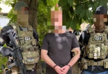 В Одесі затримали чоловіка з Херсона, який під час окупації Херсона охороняв вантажі окупаційної влади