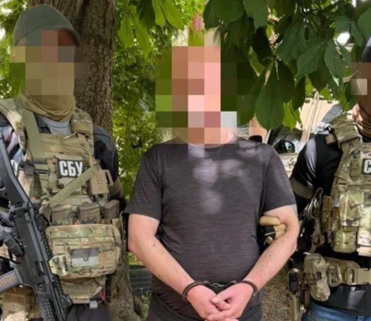 В Одесі затримали чоловіка з Херсона, який під час окупації Херсона охороняв вантажі окупаційної влади