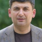 Бывший премьер-министр Украины Гройсман в знак солидарности с Зеленским вернул Польше Рыцарский крест Ордена «За заслуги»