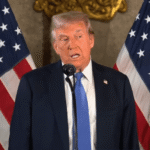 Делал ставки на президента: оператор суфлера Трампа разбогател благодаря его речам