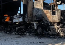 Російський дрон атакував вантажівку у Херсоні. ВІДЕО