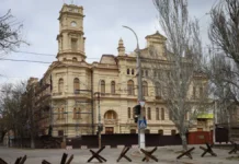 Будівлю херсонського художнього музею позначили міжнародним знаком «Блакитний щит»
