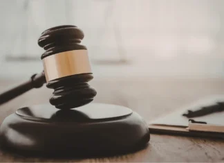 Суддю Білозерського районного суду Херсонщини звільнили у відставку