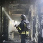 Зруйновані палати, вибиті вікна та пожежа: наслідки обстрілу лікарні у Херсоні. ВІДЕО. ФОТО