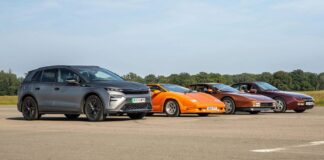 Компактный кроссовер Skoda обогнал культовые Ferrari и Lamborghini в драгрейсинге (видео)