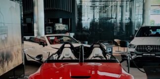 Один из 250: в Украине появился суперкар Mercedes за $1,5 миллиона без лобового стекла (фото)