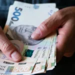 Евакуйовані жителі Херсонщини можуть отримати грошову допомогу у розмірі 12 300 гривень