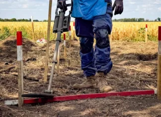 Піротехніки з Вінниччини беруть участь у розмінуванні Херсонщини