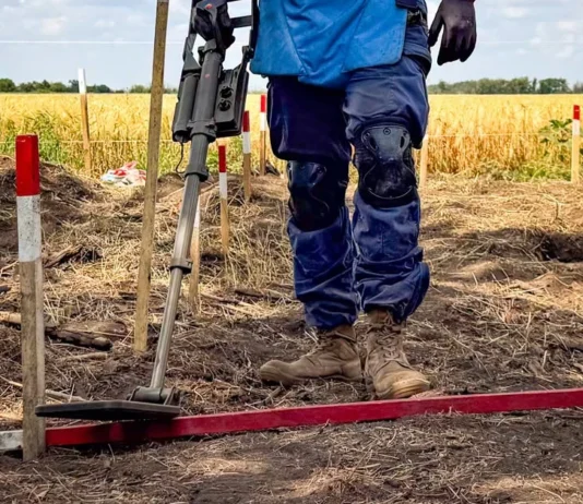 Піротехніки з Вінниччини беруть участь у розмінуванні Херсонщини