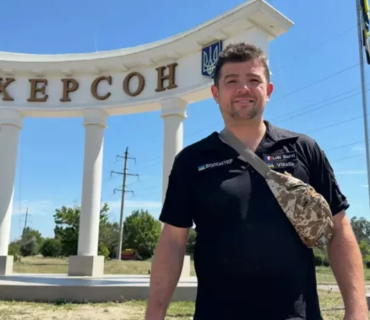 Француз втретє приїхав на Херсонщину і випікає до півтори тисячі хлібин щодня