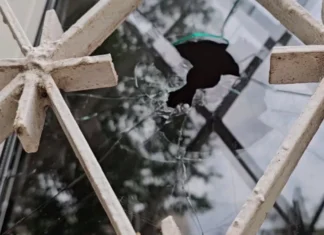 Внаслідок російських обстрілів та атак дронів на Херсонщині поранено вісьмох людей