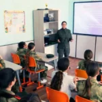 Російське Міносвіти пропонує виділити початкову військову підготовку в окремий шкільний предмет