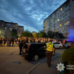 В Тернополе произошла массовая стычка между гражданскими и ТЦК: люди разгромили авто, есть пострадавшие (фото)