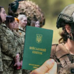 Женская мобилизация все ближе: кого могут призвать первыми и закроют ли выезд за границу