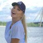 «Типичный день в концлагере»: Полякове «натоптали» за то, что она ела икру на фоне скандала (фото)