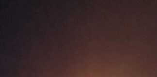 Дроны атаковали Ленинградскую область: под ударом оказался местный НПЗ в Киришах (видео)