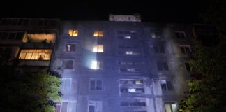 Россияне атакуют Украину реактивными БПЛА: в Киеве и Запорожье повреждены жилые многоэтажки (фото)