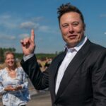 Зеленский наградил Маска орденом Свободы: детали