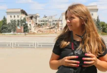 У Херсоні внаслідок удару FPV-дрона постраждала журналістка Олена Гнітецька