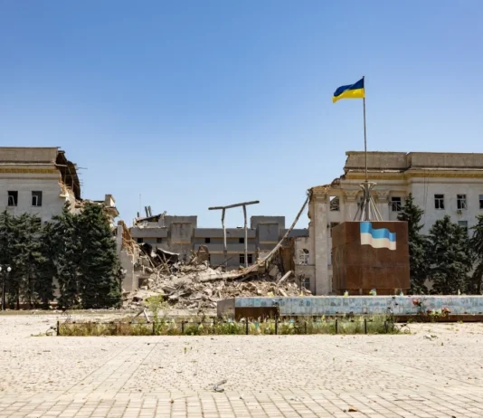 День Прапора та Незалежності: на Херсонщині попередили про підвищену небезпеку обстрілів військ РФ