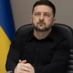 “Жорстоке російське «сафарі»”. Зеленський відреагував на удар по автобусу в Херсоні