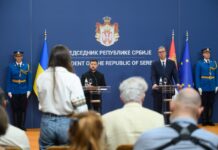 «В Белграде принимают нациста»: сербские фанаты с флагами РФ возмутились из-за визита Зеленского