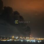 В РФ горит складское помещение площадью 80 тыс. кв. м: оно связано с ключевыми отраслями РФ (видео)
