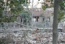 Російські війська атакували авіабомбами житлові квартали Херсона