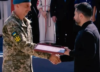 Матросу, який переправляв військових через Дніпро, присвоїли звання Героя України