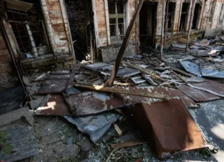Війська РФ вдруге за день атакували Херсон з авіації