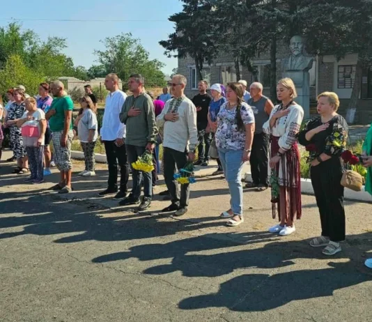 На Херсонщині у День Незалежності відкрили «Алею Надії» та «Алею Слави»